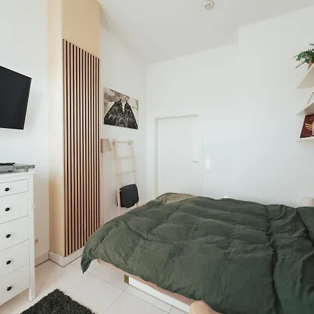 Nahe Messe - Privates Gaestezimmer Mit Bad In Einer