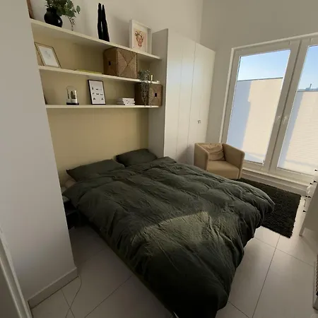 Séjour chez l'habitant Nahe Messe - Privates Gaestezimmer Mit Bad In Einer *